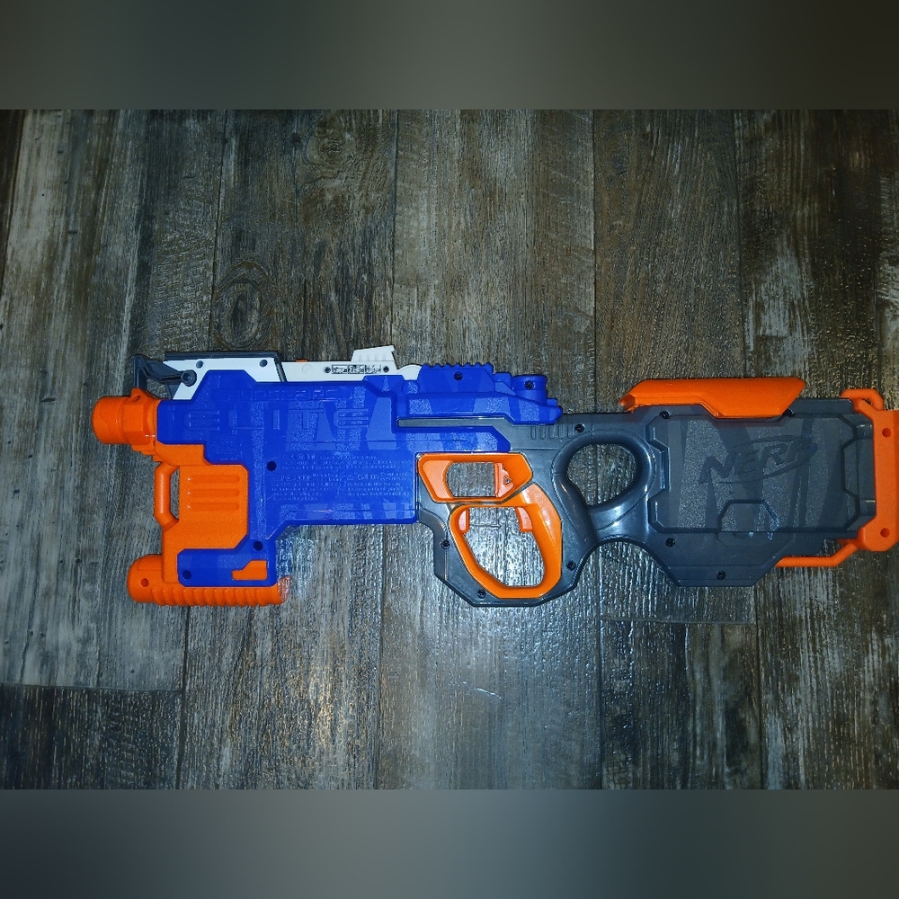 NERF N-strike Elite Hyperfire Blaster w/ 6 Round Clip
